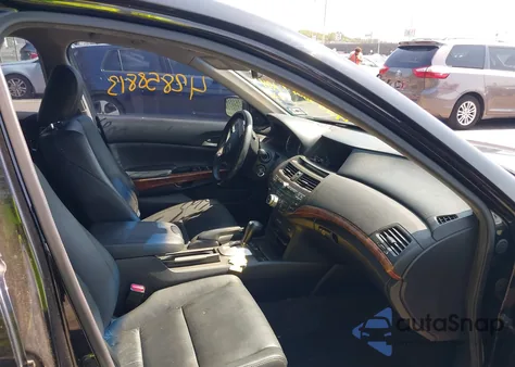 2011 Honda Accord 3.5 Ex-L from USA, damaged, VIN 1HGCP3F83BA024749